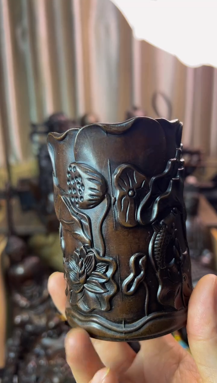 【闪购商品】1笔筒荷花 案台 摆件 工艺品