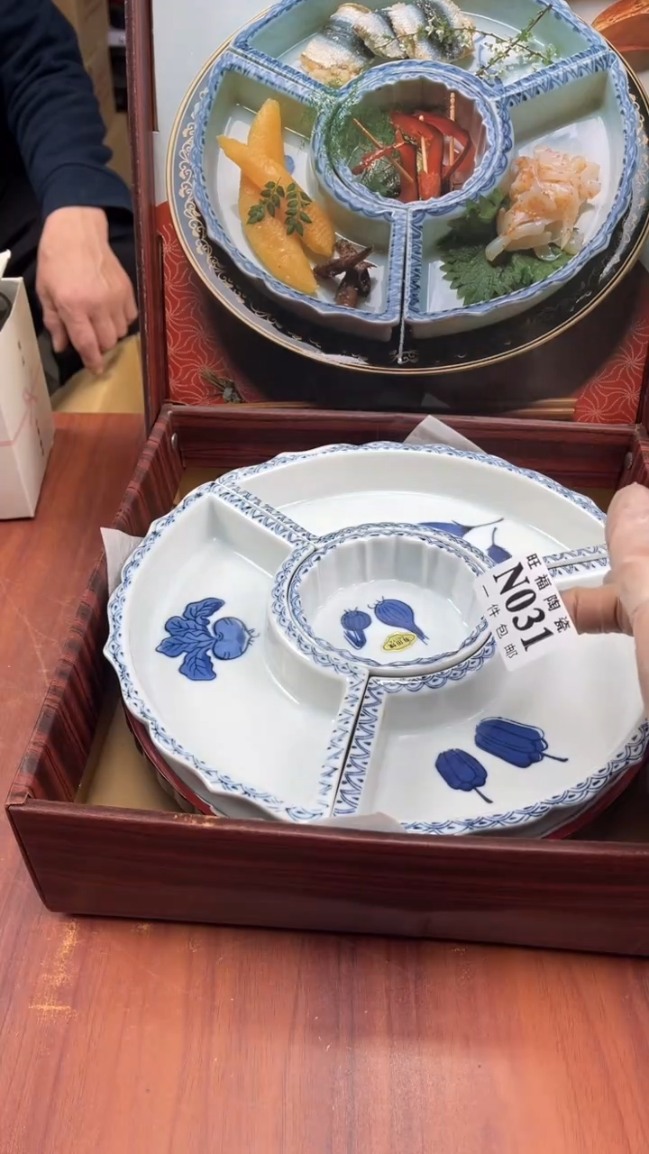 瓷片梅**?盛日中古杂项籈选