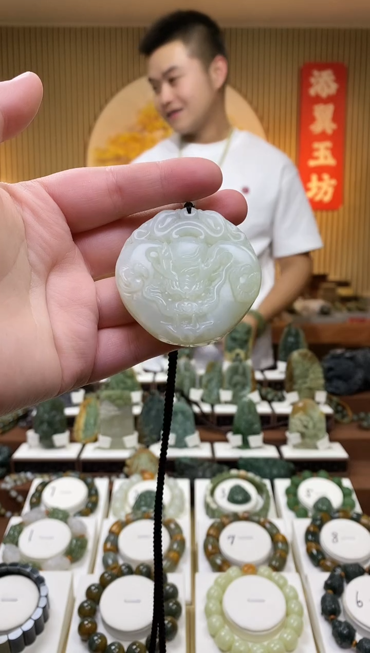 【闪购商品】蛇纹石玉吊坠未镶嵌多样性随机发一