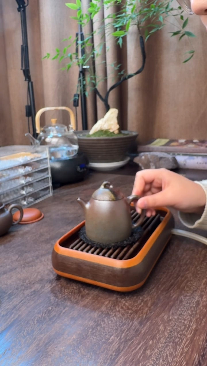 茶壶紫砂秦权-半手工制-黄龙山紫泥-40目-容量：200CC“古法柴烧”