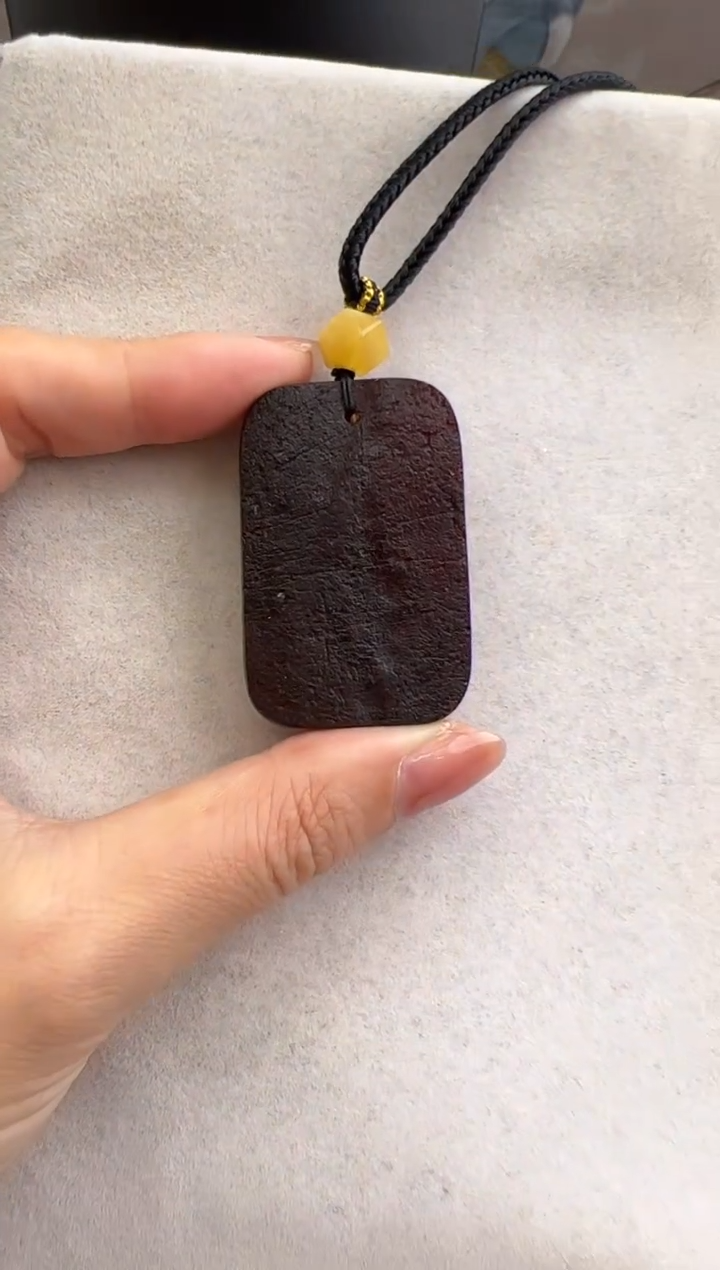 【闪购商品】琥珀裸石未镶嵌10210102-吊坠