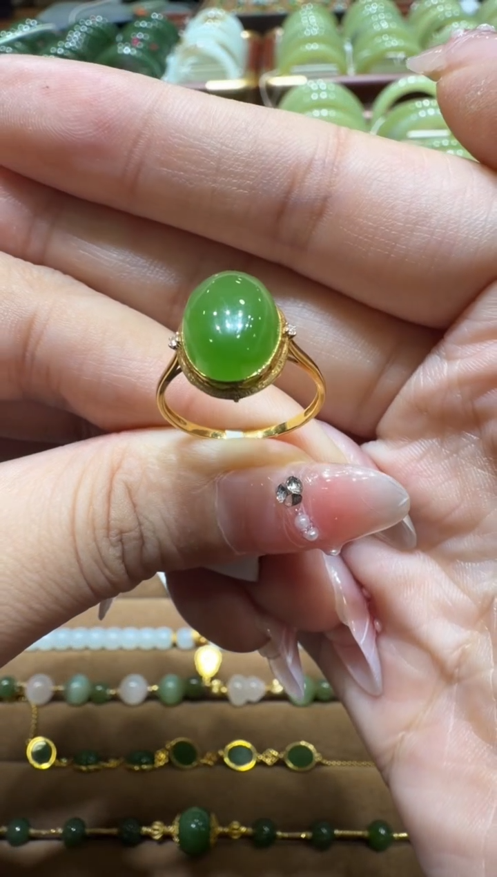 颈饰18K金镶嵌和田玉戒指备注圈口11-19