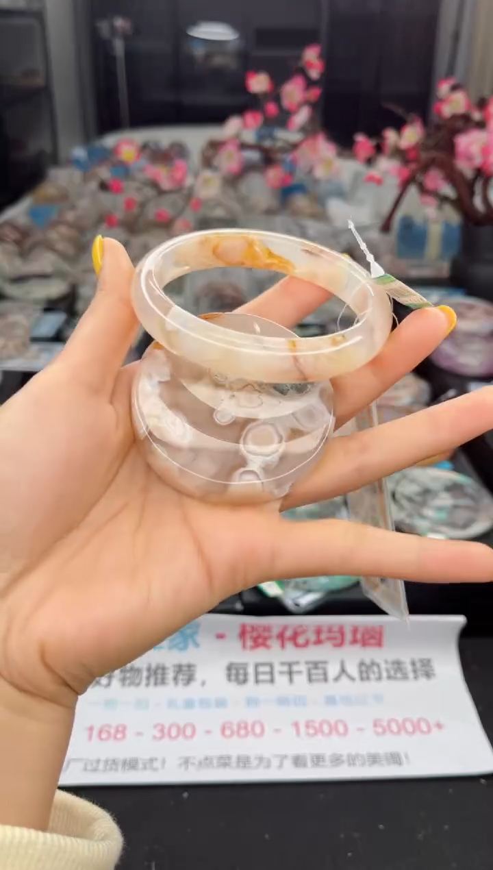 石英质玉未镶嵌手镯61圈口（赠送镯心）34562588