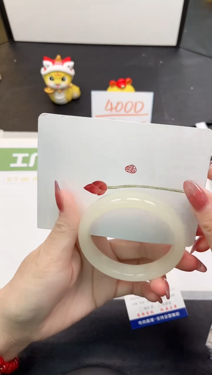 【闪购商品】石英质玉手镯未镶嵌99-58.4