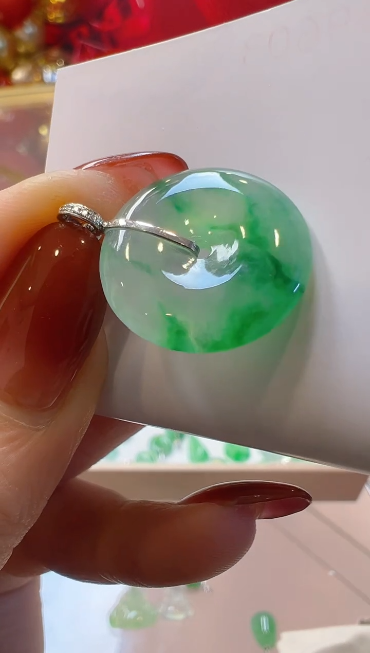 【闪购商品】翡翠吊坠(不含链)18K金镶嵌多样性团购发一件