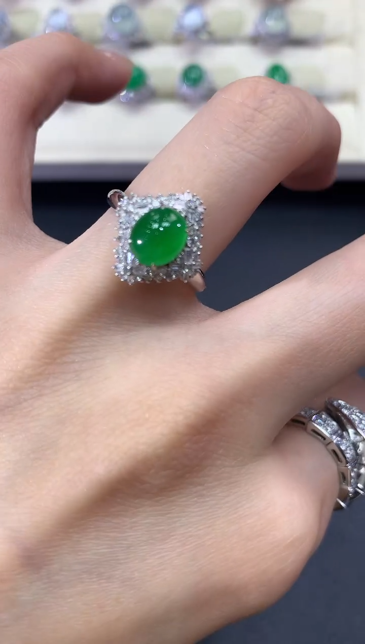 【闪购商品】翡翠戒指18K金镶嵌a122       