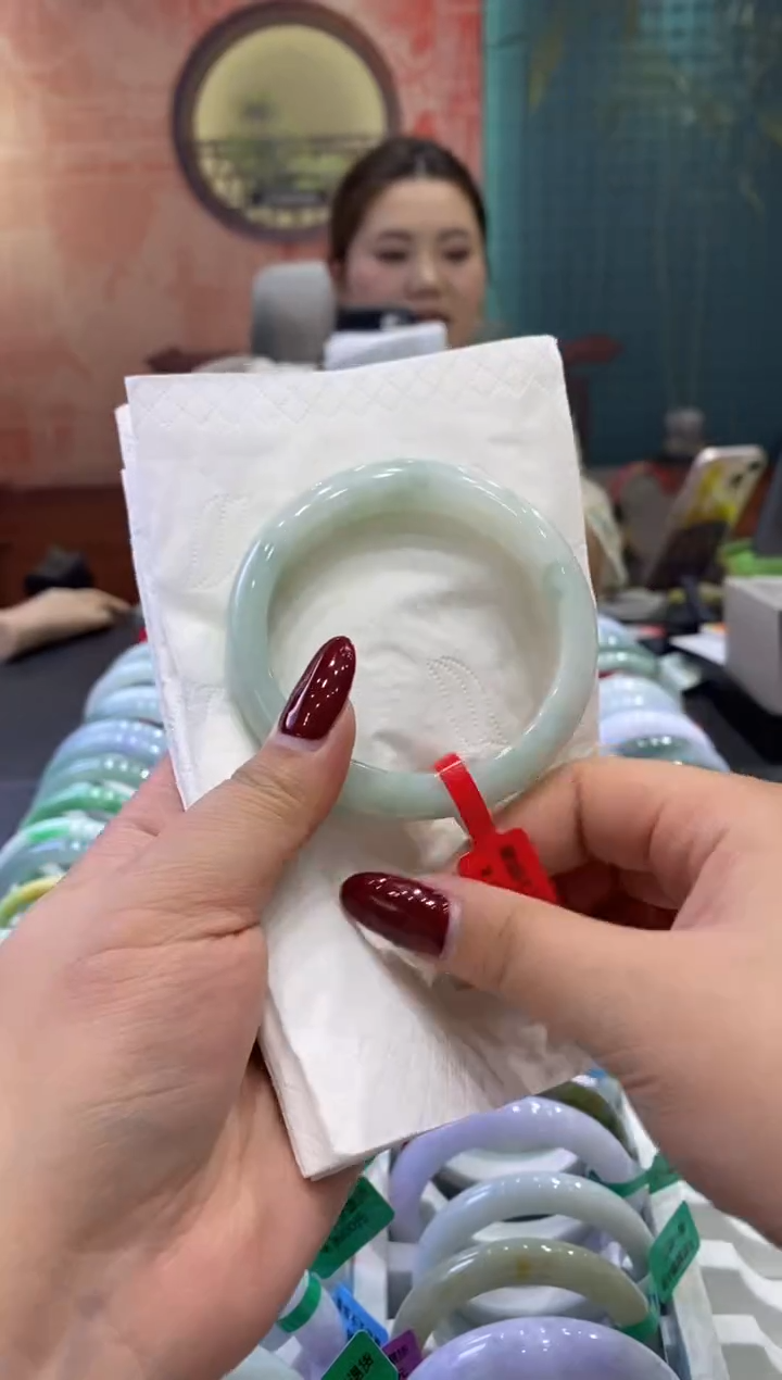 【闪购商品】翡翠手镯未镶嵌多人0019316