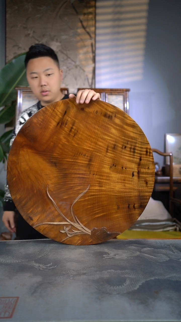 【闪购商品】金丝楠木雕666号阴沉满水波纹精品兰花圆茶盘