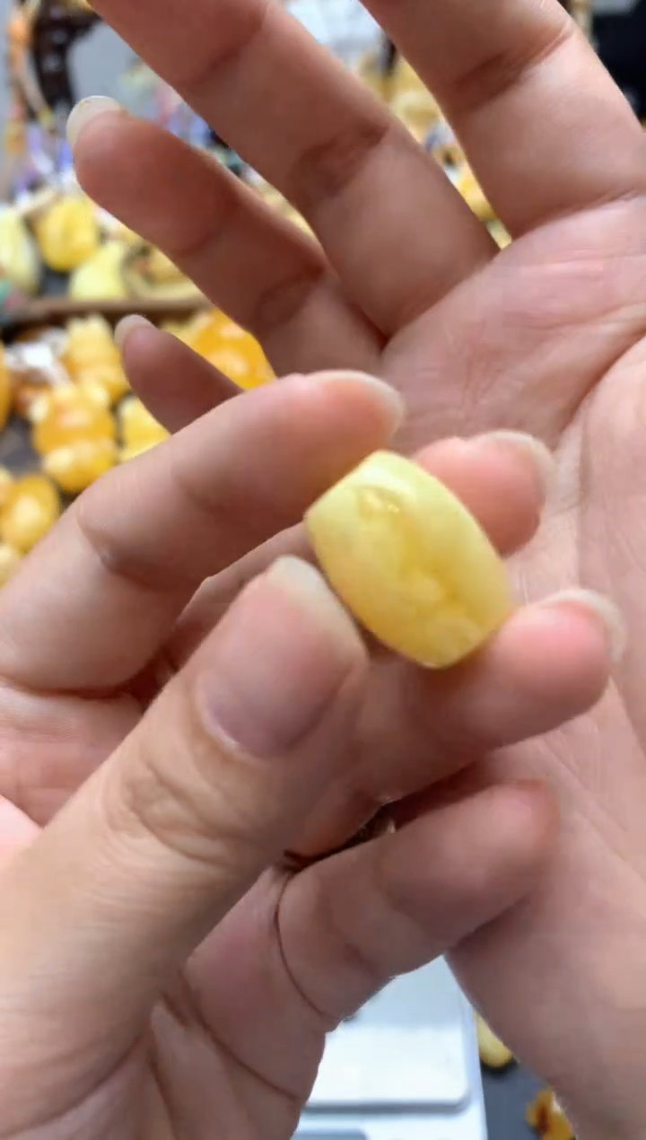 未镶嵌琥珀珠宝奇石075琥珀蜜蜡花粉有纹小坑介意勿拍
