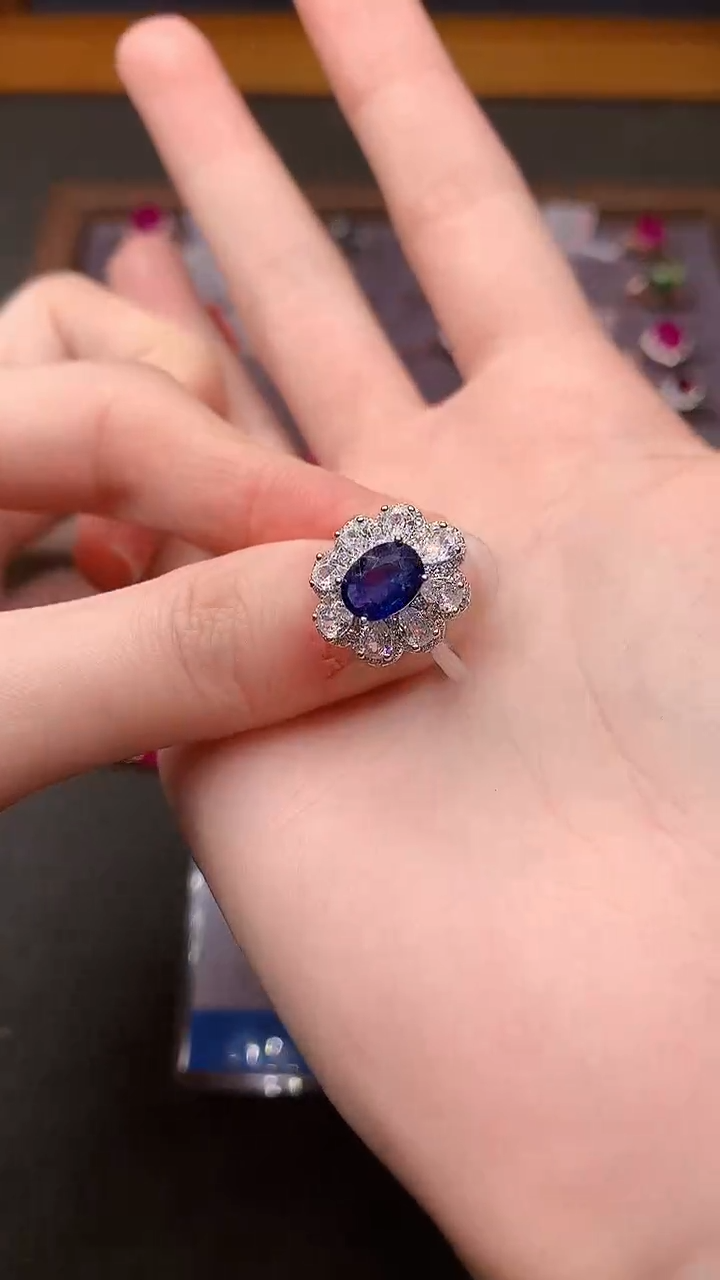 【闪购商品】蓝宝石戒指银S925镶嵌.....
