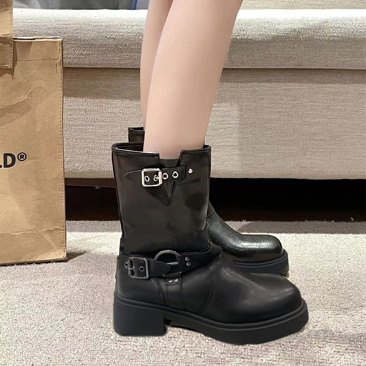 101-2英伦风复古马丁靴女皮带扣西部牛仔骑士靴短靴子女厚底