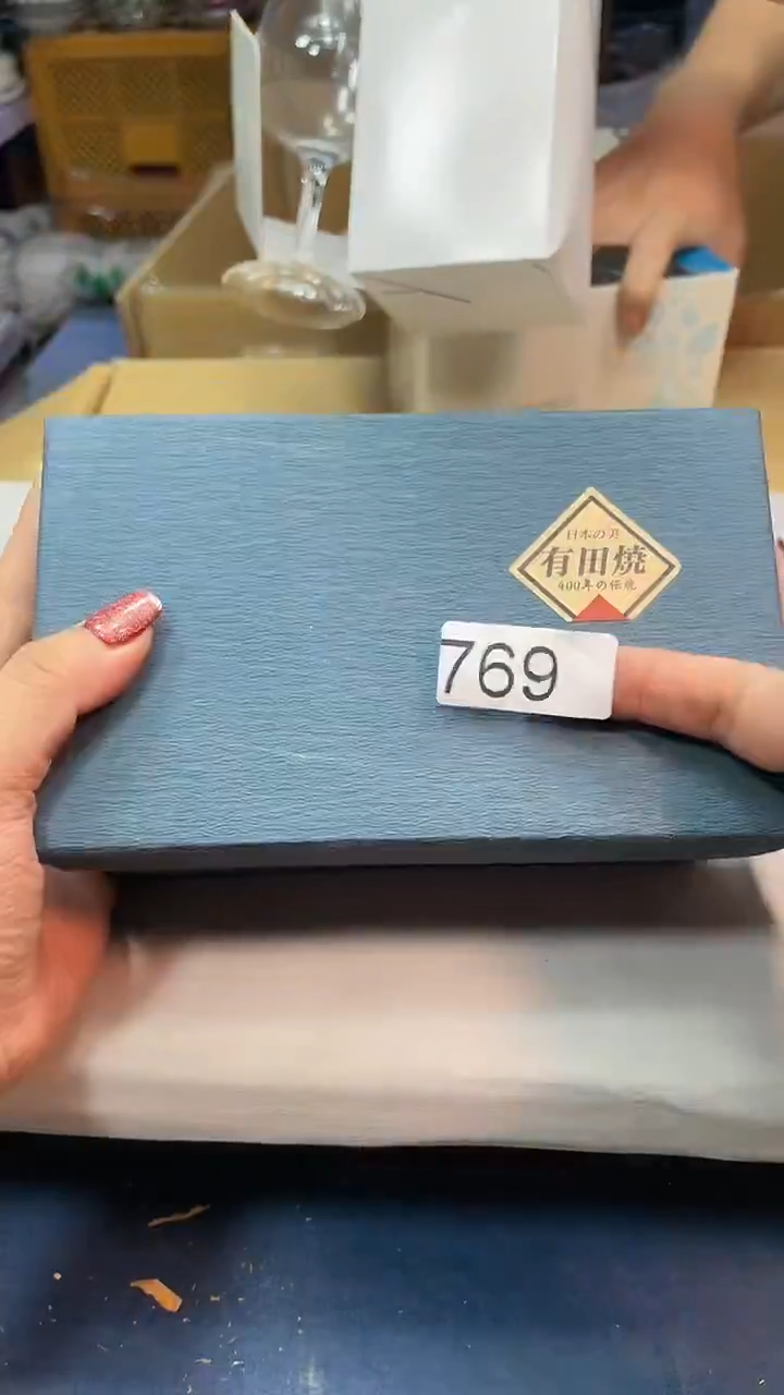 瓷片哥***鸡hyhhhhhhhhhh