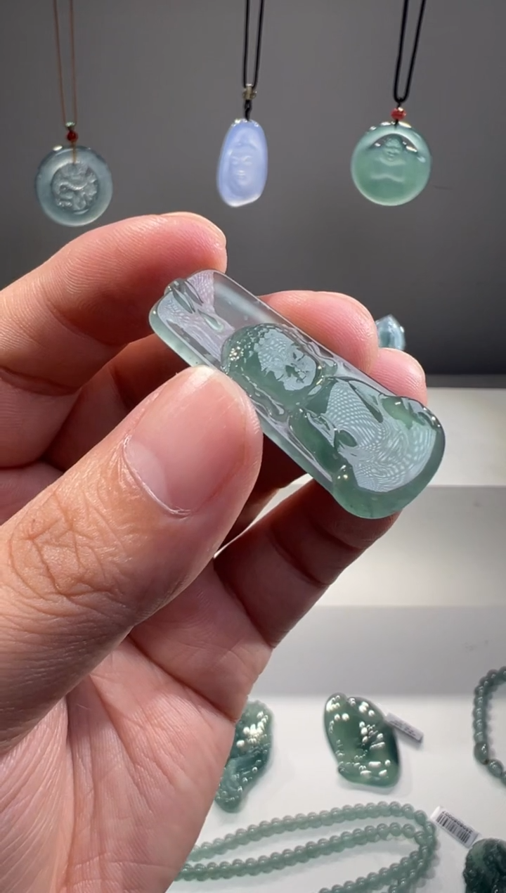 吊坠(不含链)未镶嵌翡翠宝宝佛