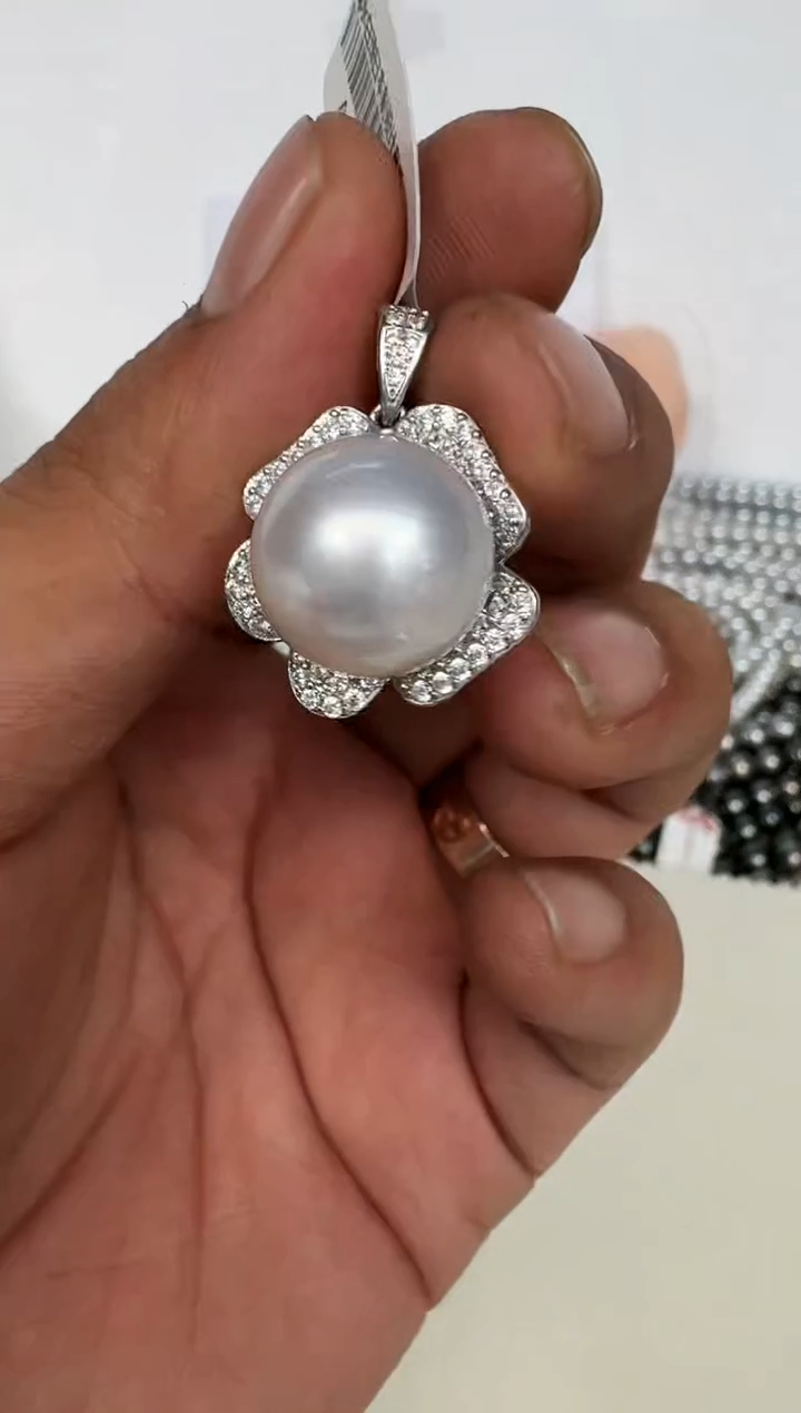 颈饰银S925镶嵌海水珍珠吊坠