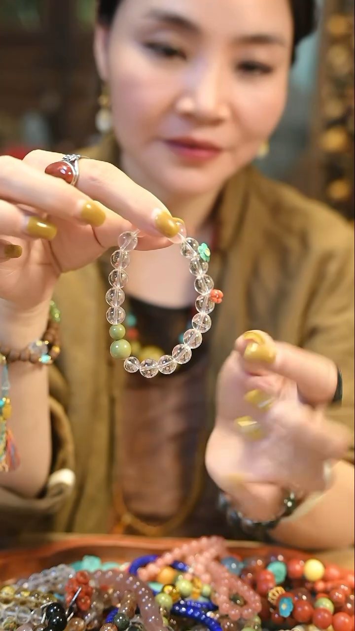 水晶手串未镶嵌定向 咪娅