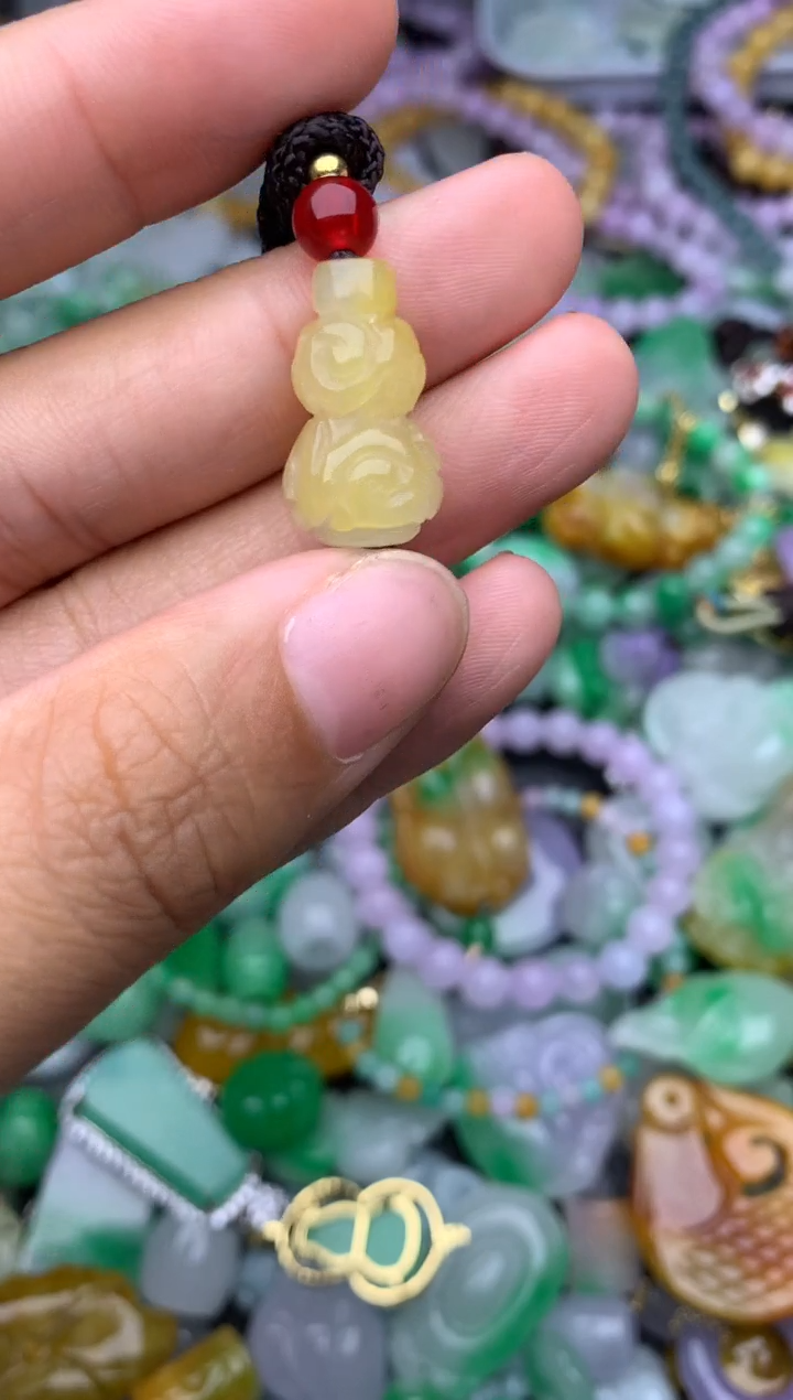 颈饰未镶嵌翡翠天然缅甸翡翠吊坠