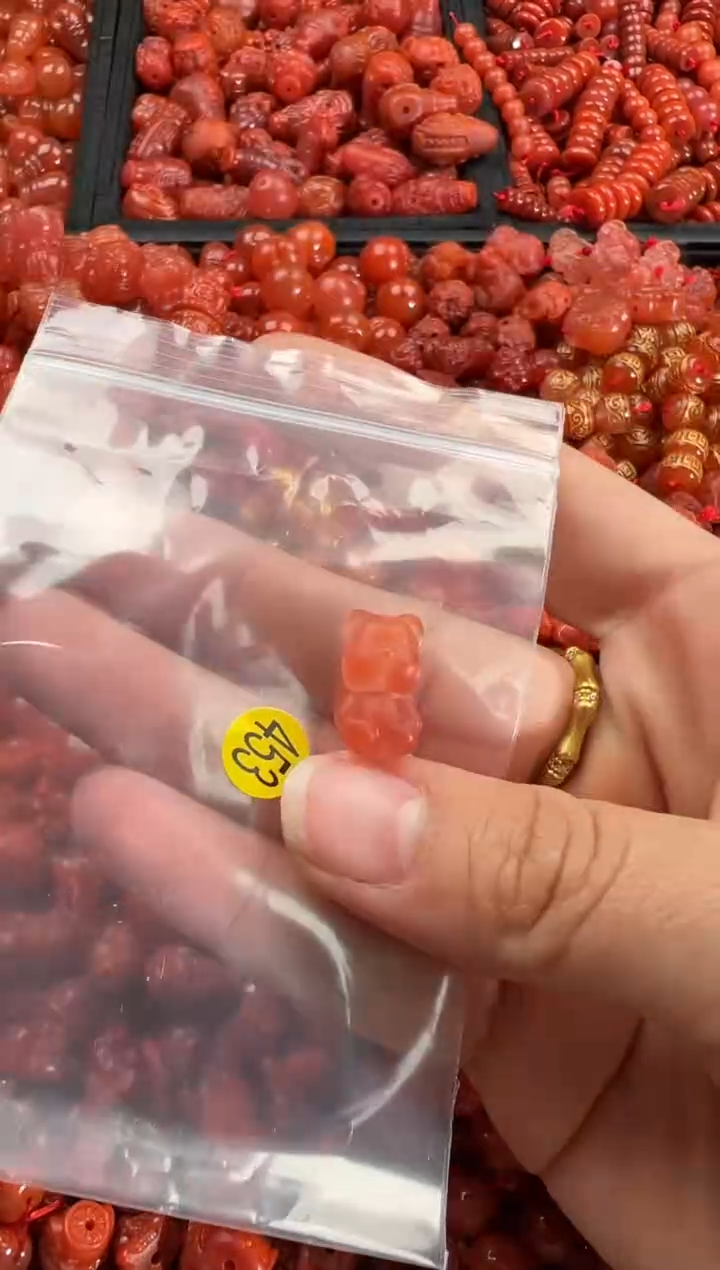 【闪购商品】南红玛瑙颈饰未镶嵌1