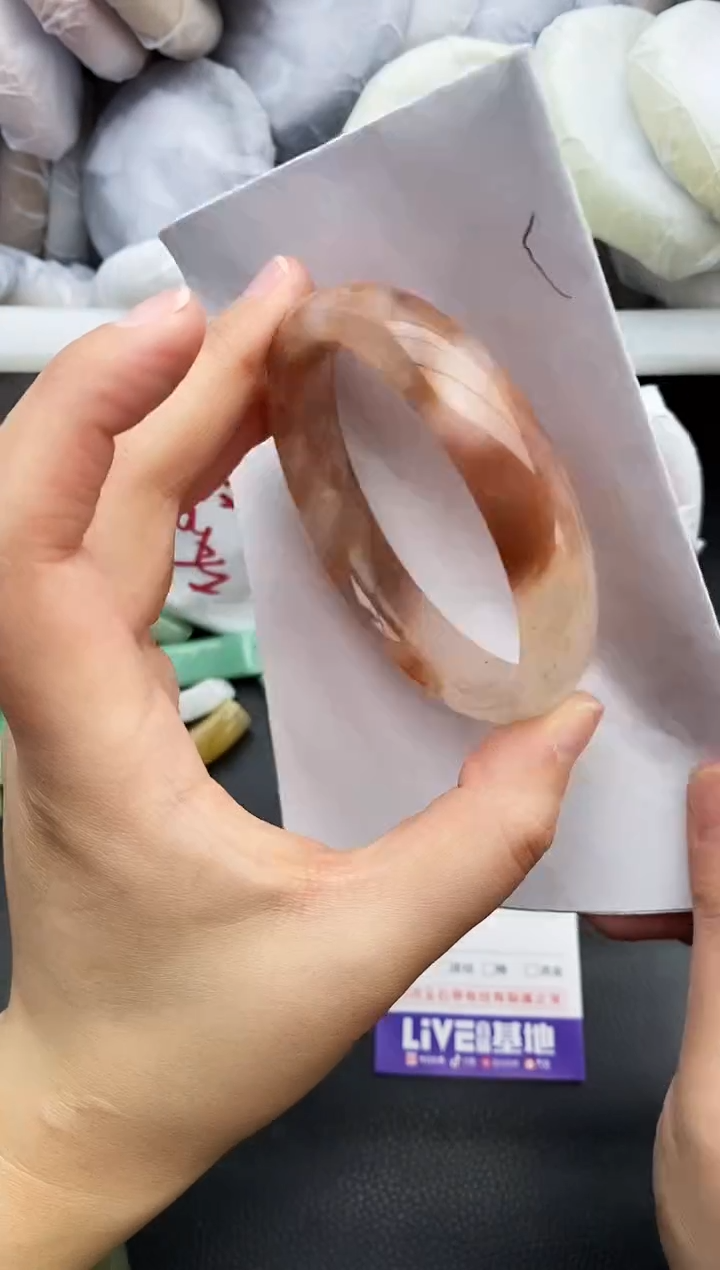 未镶嵌手镯石英质玉瑕疵196+63/64