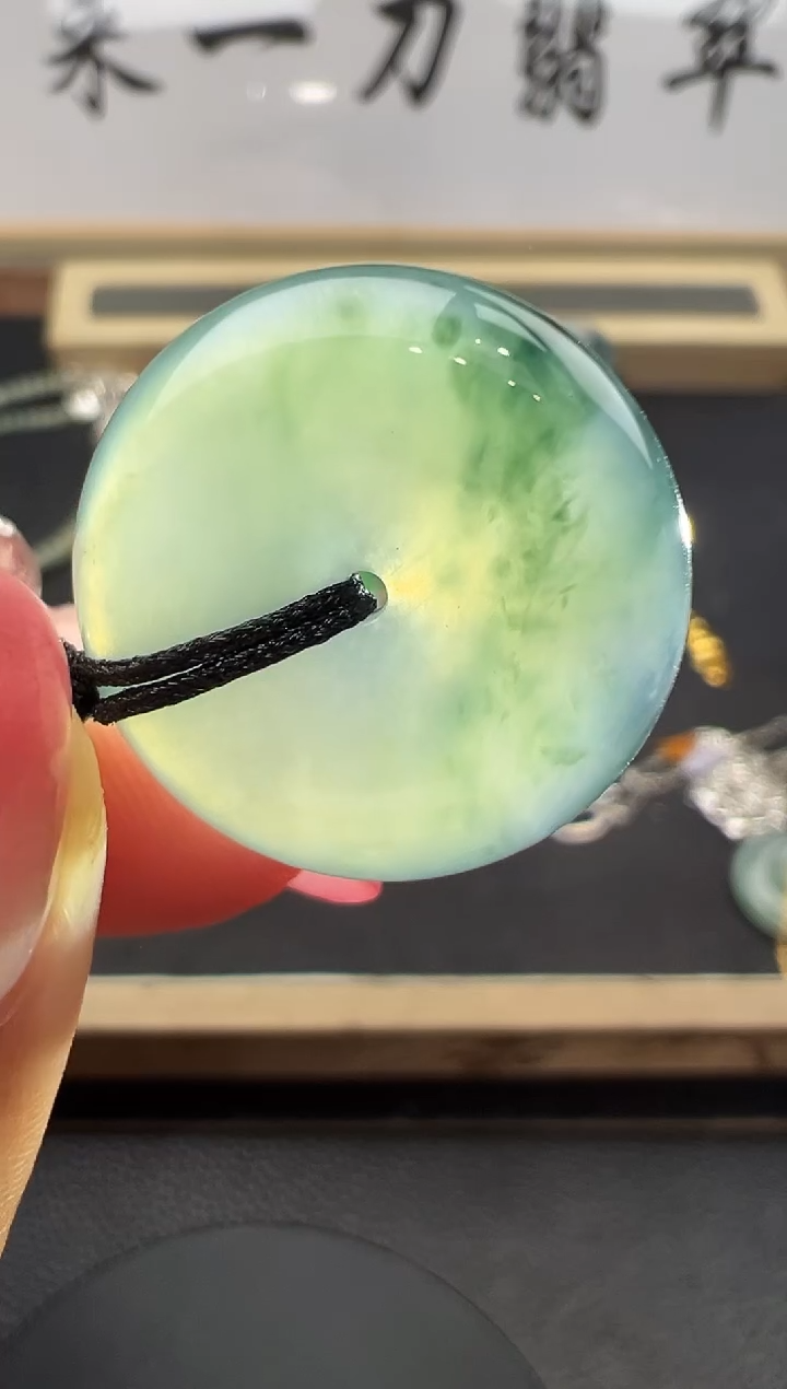 未镶嵌手串翡翠勿拍