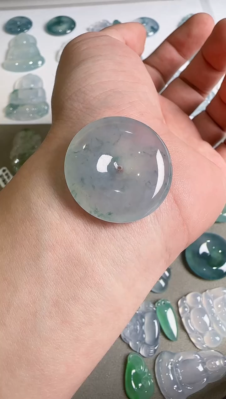 吊坠(不含链)未镶嵌翡翠.