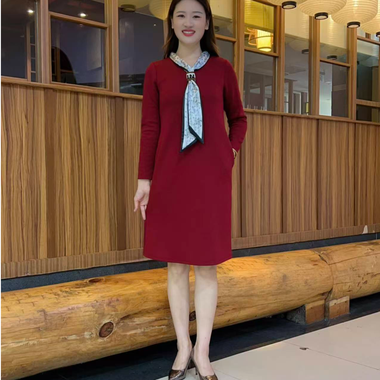 秋季宽松腰优雅长袖围巾领洋气百搭连衣裙显瘦气质收腰裙子