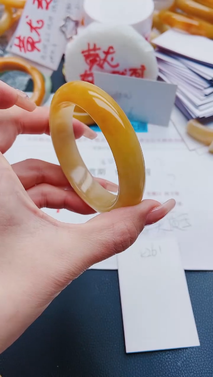 【闪购商品】石英质玉手镯未镶嵌K261-60-59