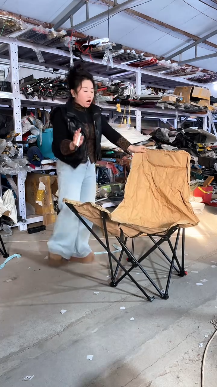 铁瑕疵不售后椅子 17  布面脏