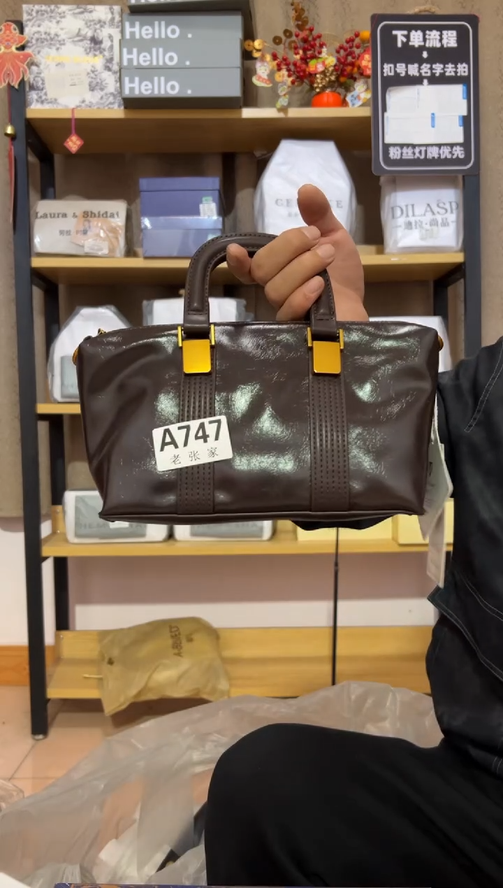 小牛剖层皮革老张家女包747