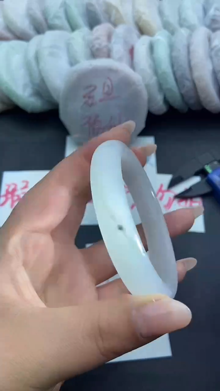 未镶嵌手镯石英质玉瑕疵92+58/59