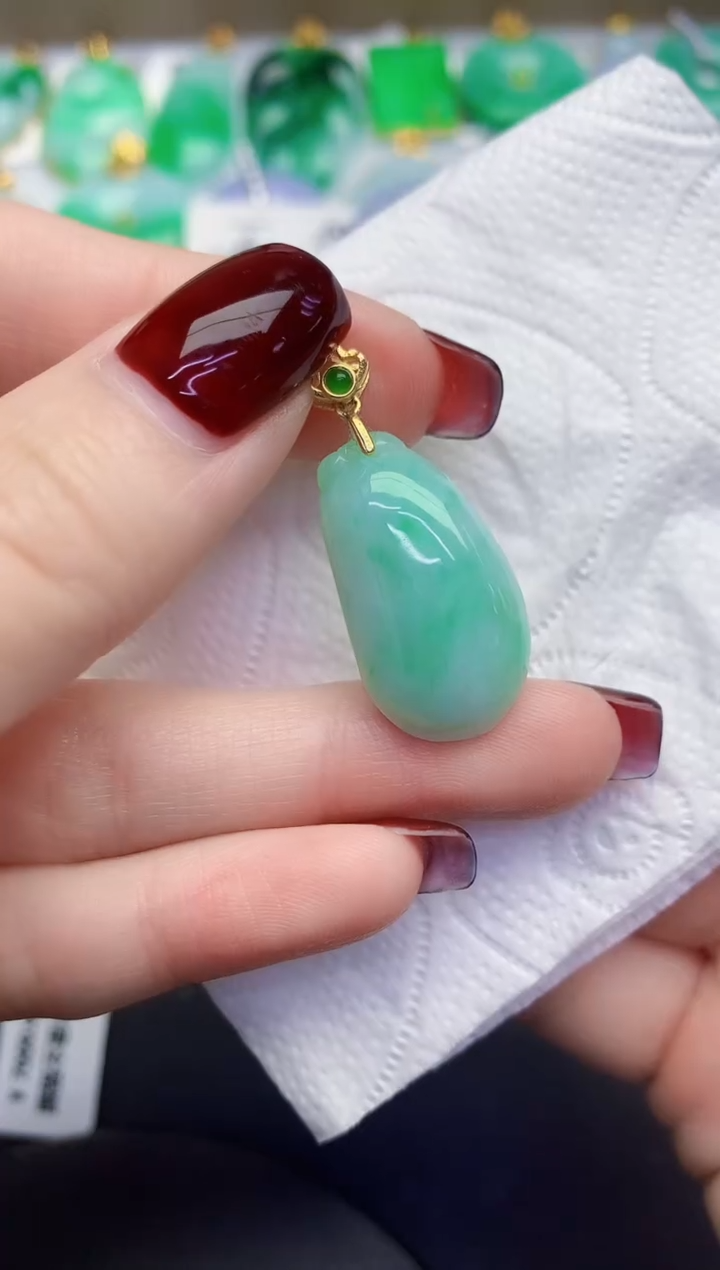 颈饰未镶嵌翡翠缅甸天然翡翠a货