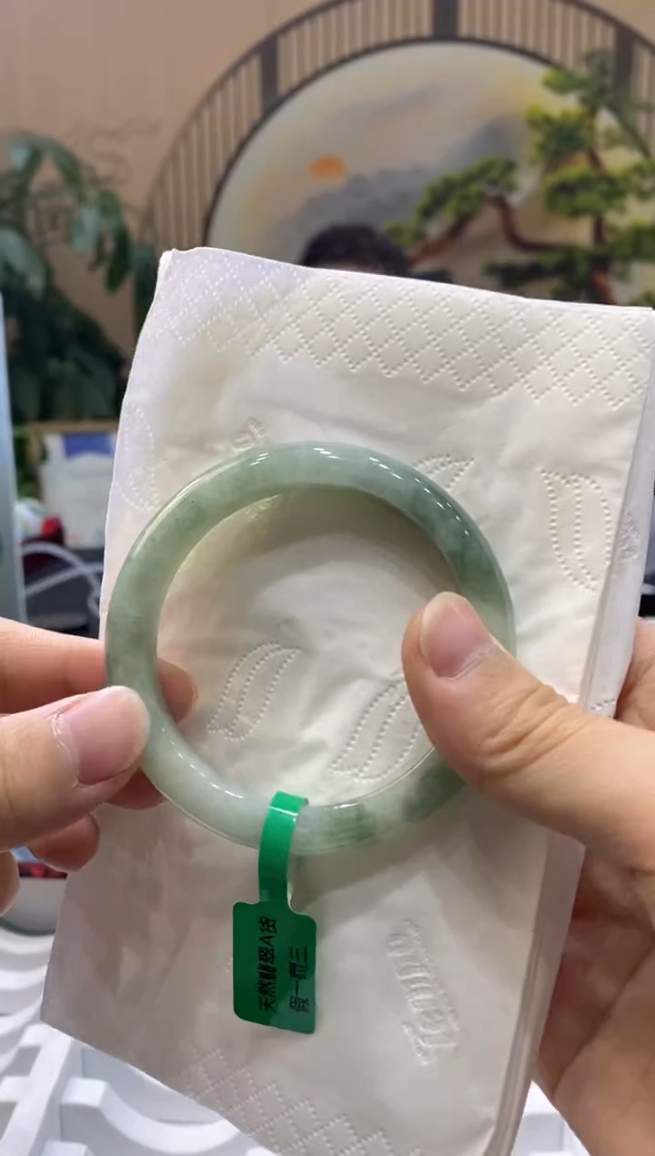 【闪购商品】翡翠手镯未镶嵌000005241