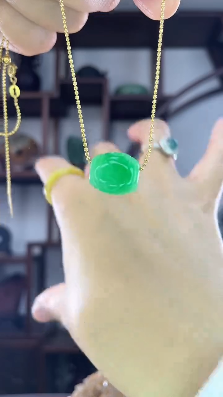 吊坠(赠链)未镶嵌翡翠D3白底青路路通