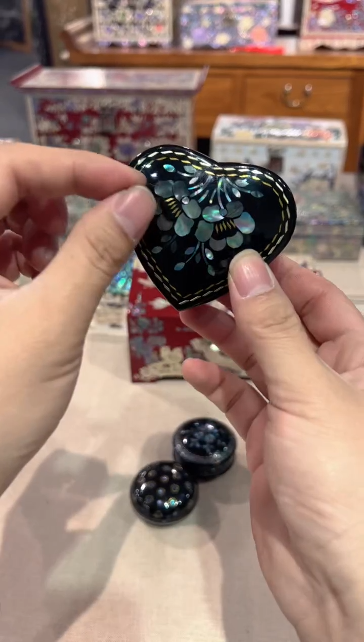 【闪购商品】微瑕老货弘贝雅螺钿漆器文化馆