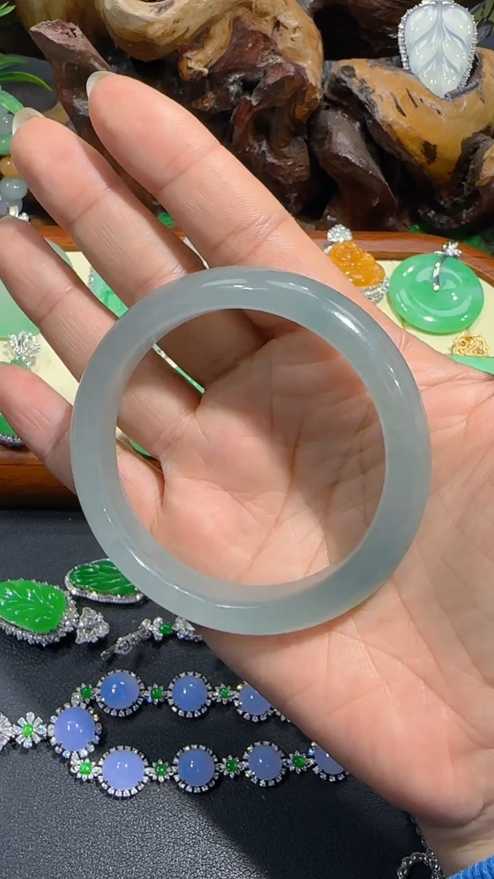 【闪购商品】翡翠手镯未镶嵌手镯