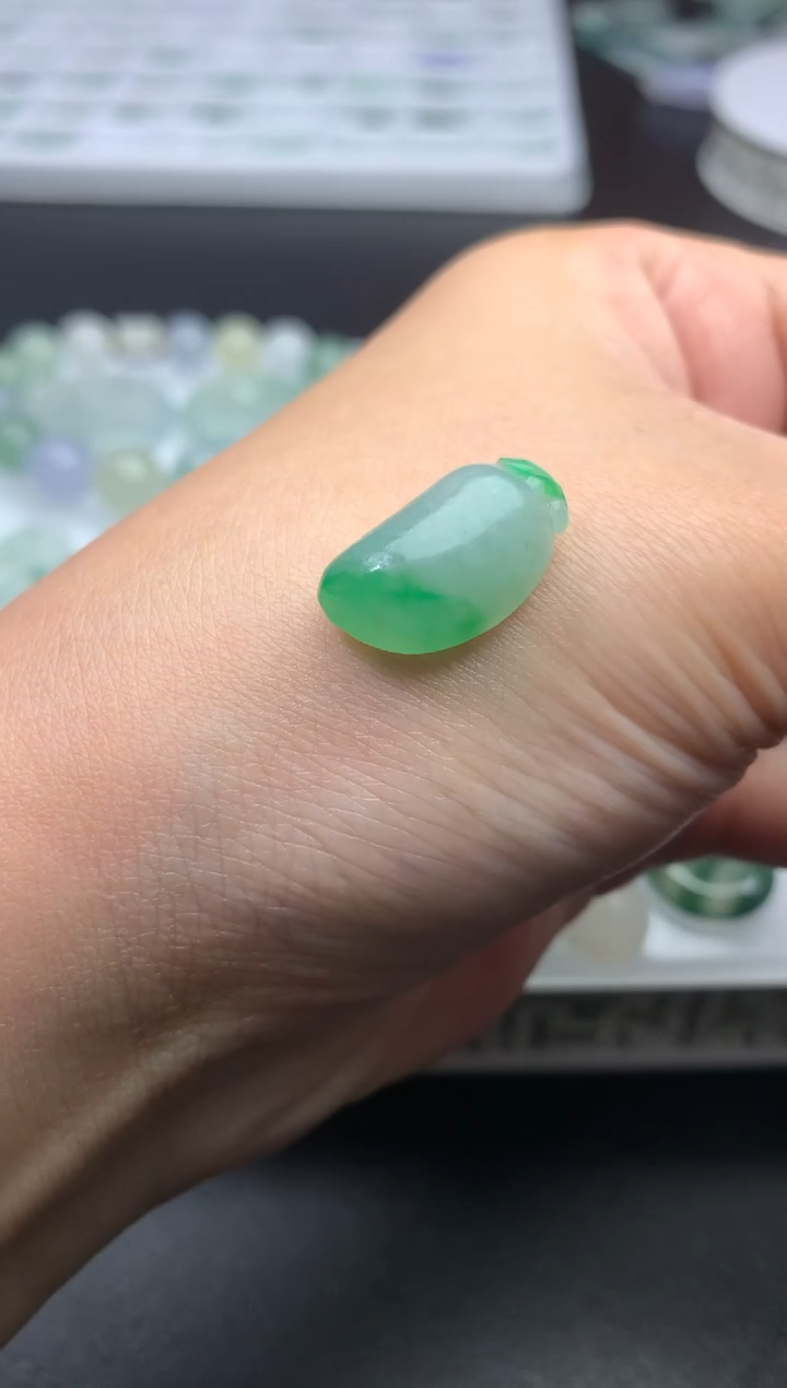 【闪购商品】定制翡翠未镶嵌毛货