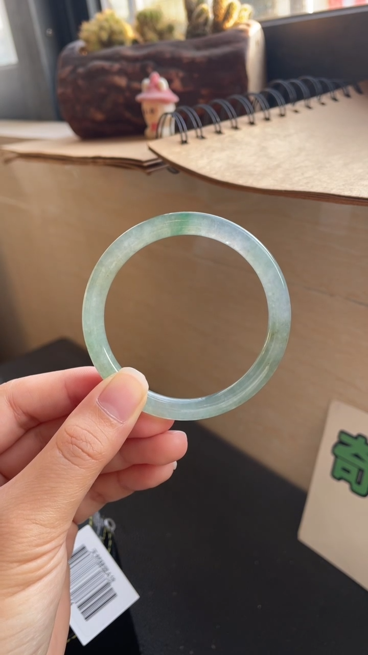 未镶嵌手镯翡翠551号