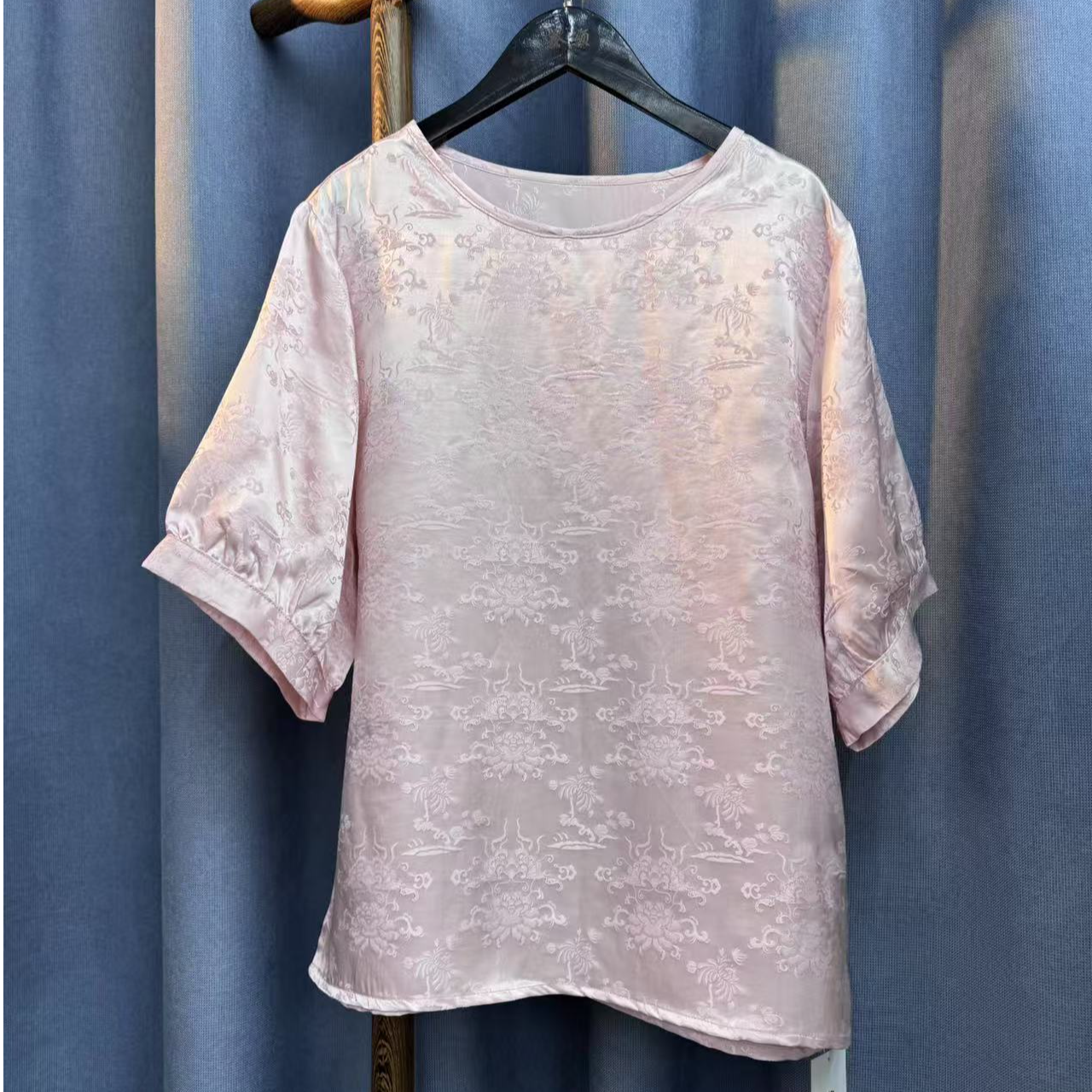 2025夏季新款休闲宽松百搭粉色圆领桑蚕丝花萝提花上衣A998