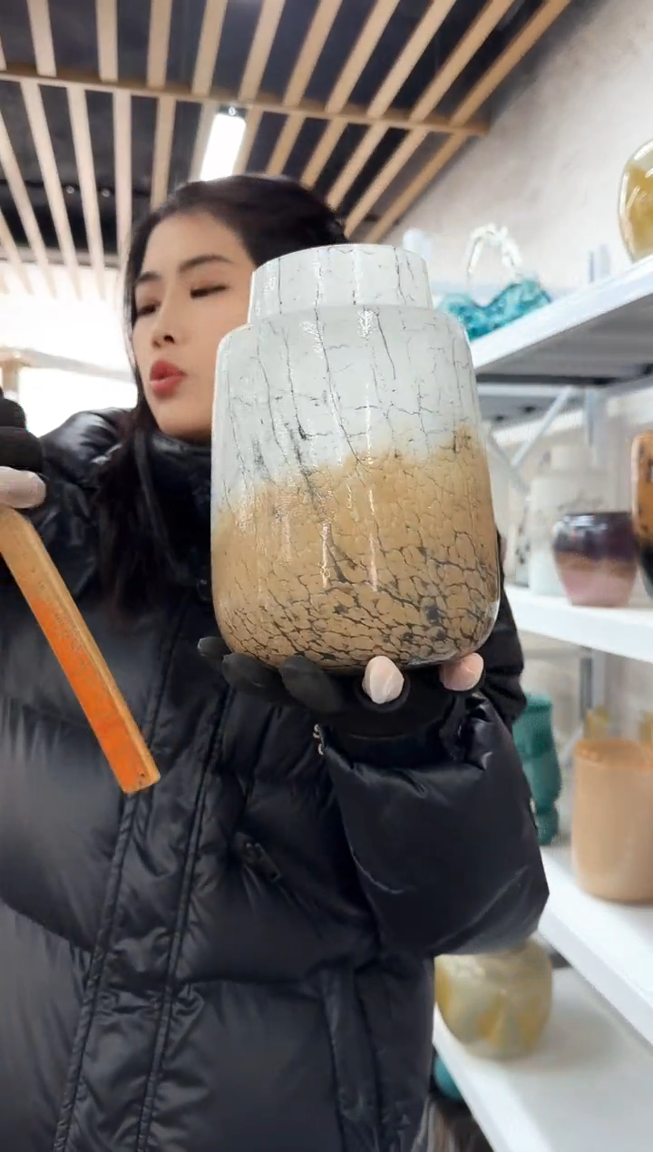 【闪购商品】花瓶9*23..........