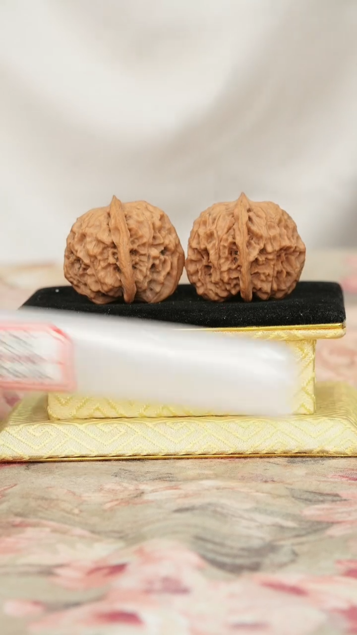 把件文玩核桃非嫁接元宝