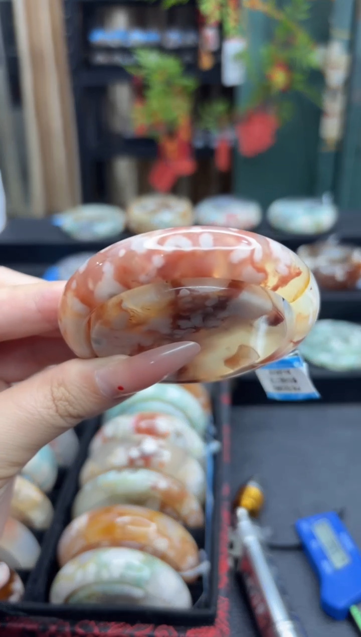 【闪购商品】石英质玉手镯未镶嵌730（57圈赠送镯心）