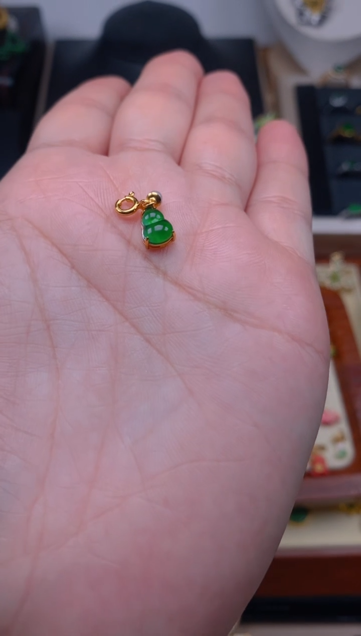 【闪购商品】翡翠吊坠(不含链)银S925镶嵌葫芦