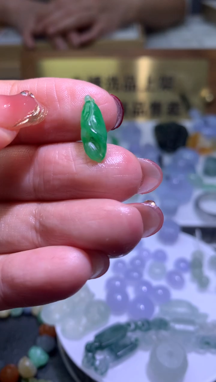 【闪购商品】定制翡翠未镶嵌毛货