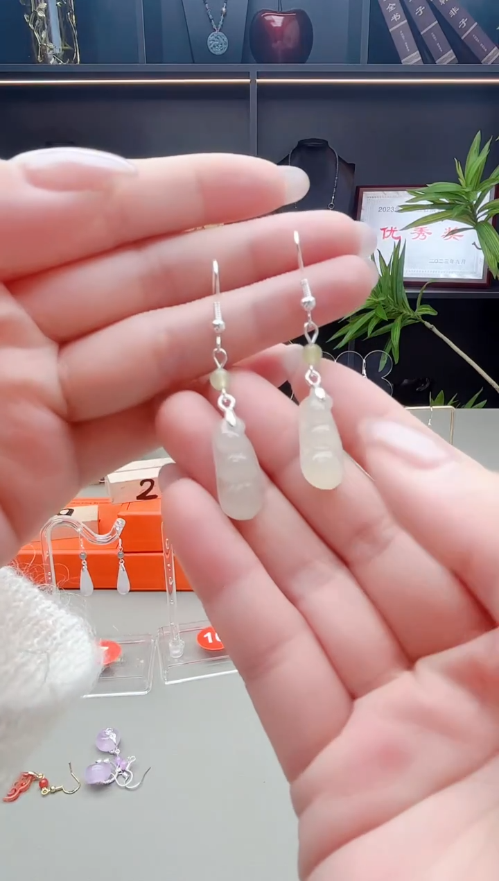 未镶嵌和田玉耳饰s04