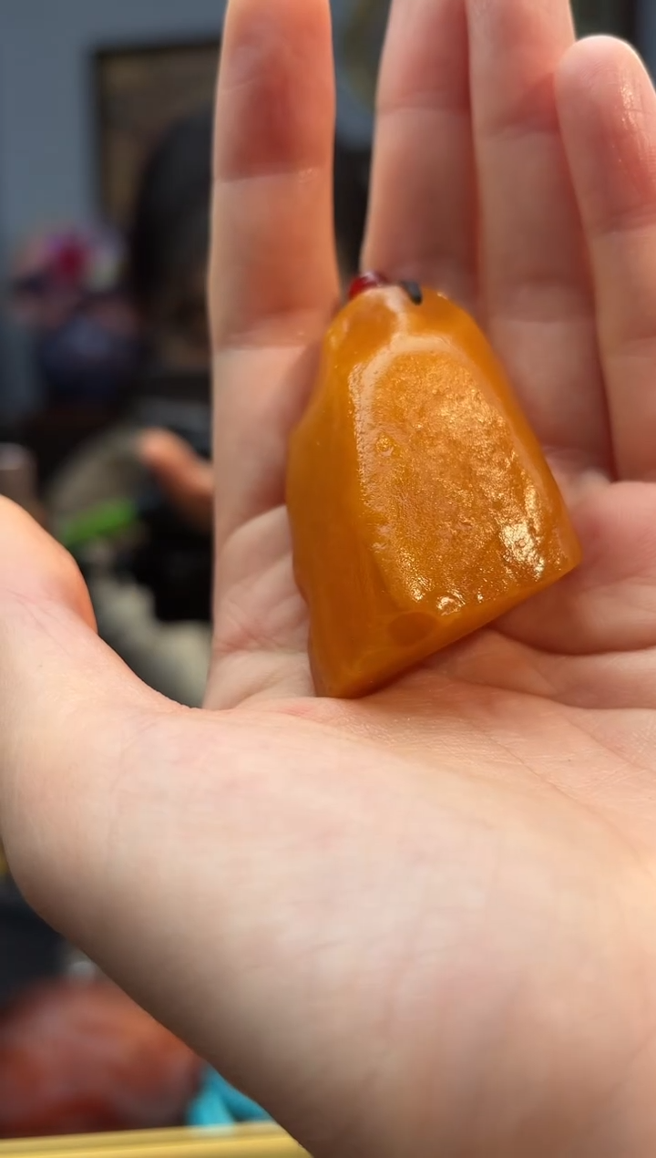 琥珀颈饰未镶嵌吊坠