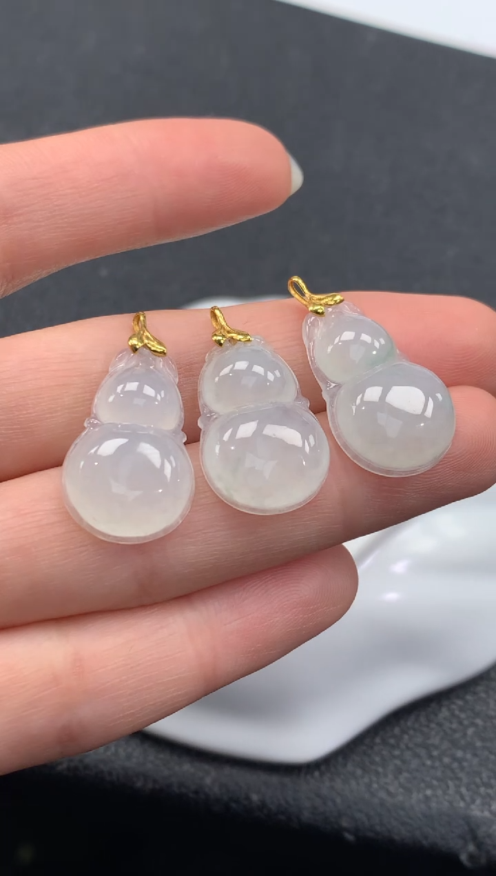 颈饰18K金镶嵌翡翠FA341 翡翠葫芦 多样性发其一赠皮绳