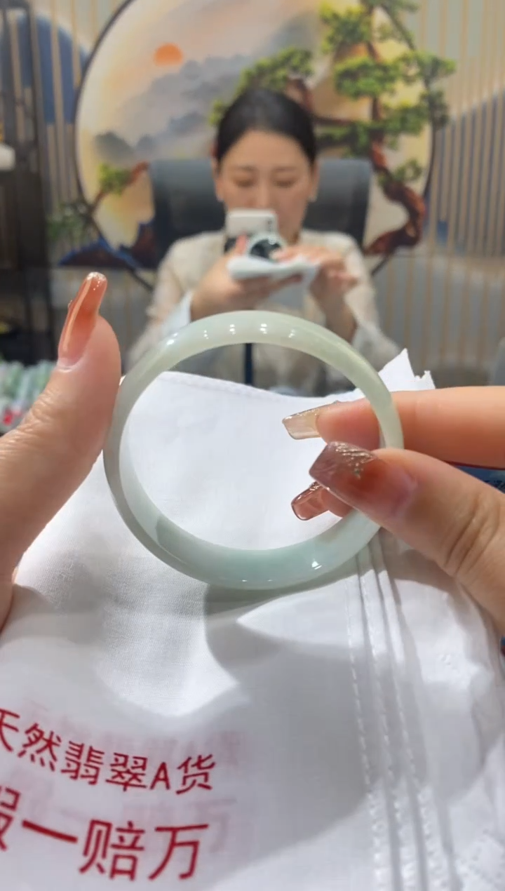 【闪购商品】翡翠手镯未镶嵌00004538