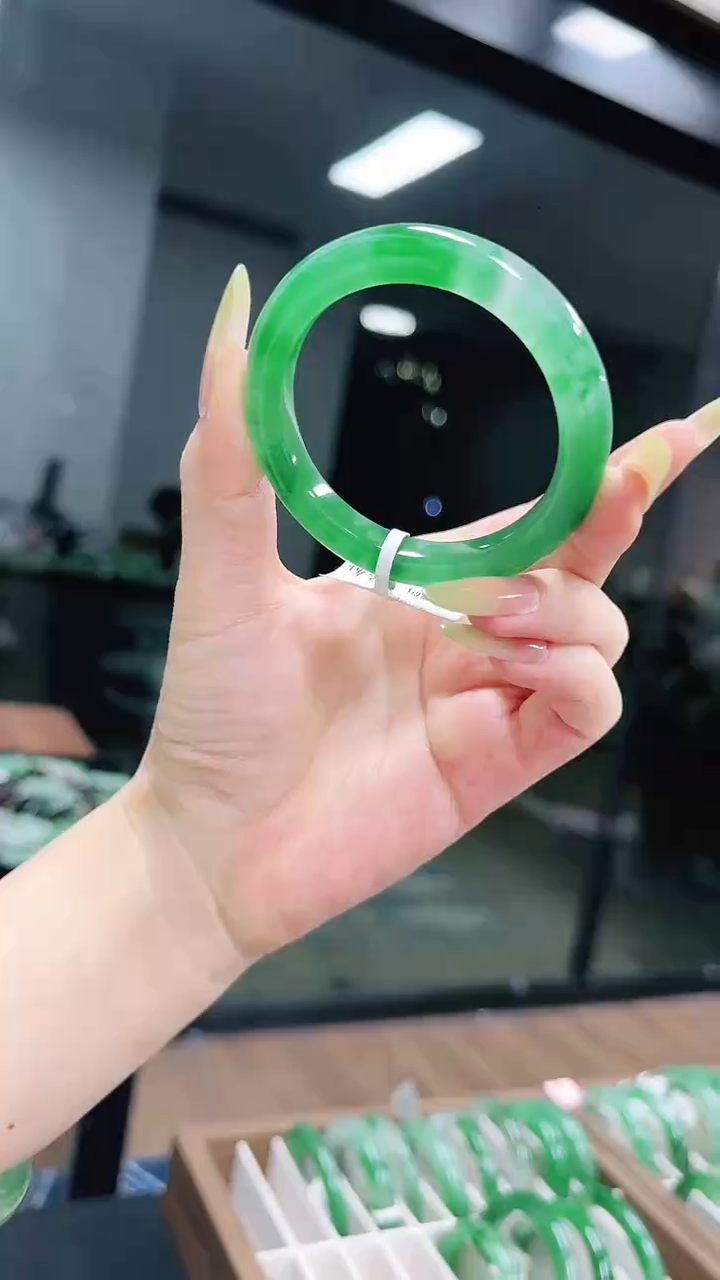 未镶嵌1石英质玉（非洲翠）/0008-53