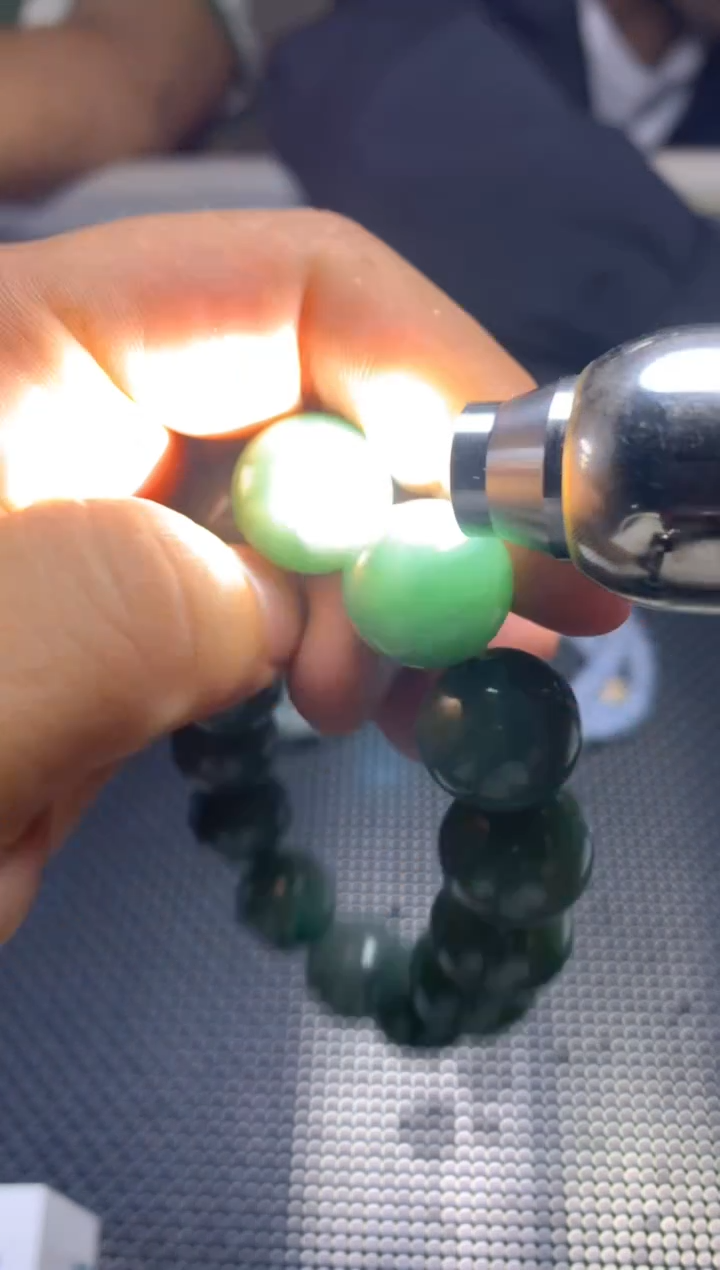 定制翡翠天然A货缅甸翡翠未镶嵌天然A货缅甸翡翠