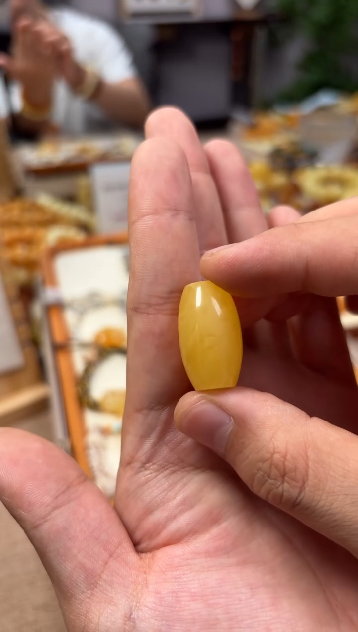 【闪购商品】蜜蜡裸石未镶嵌桶珠