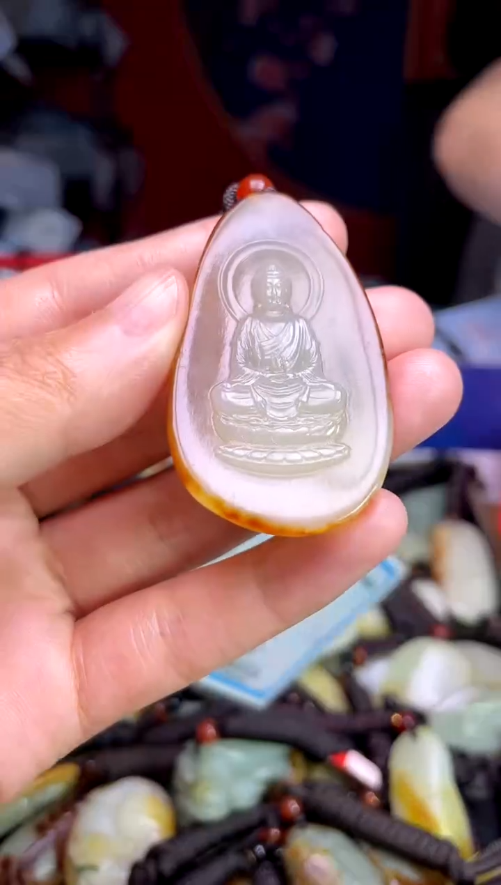 和田玉未镶嵌颈饰1